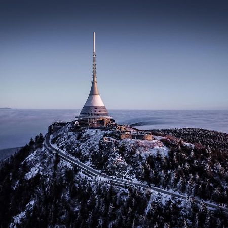 Jested Golf Restaurace A Penzion Svetla pod Jestedem 외부 사진